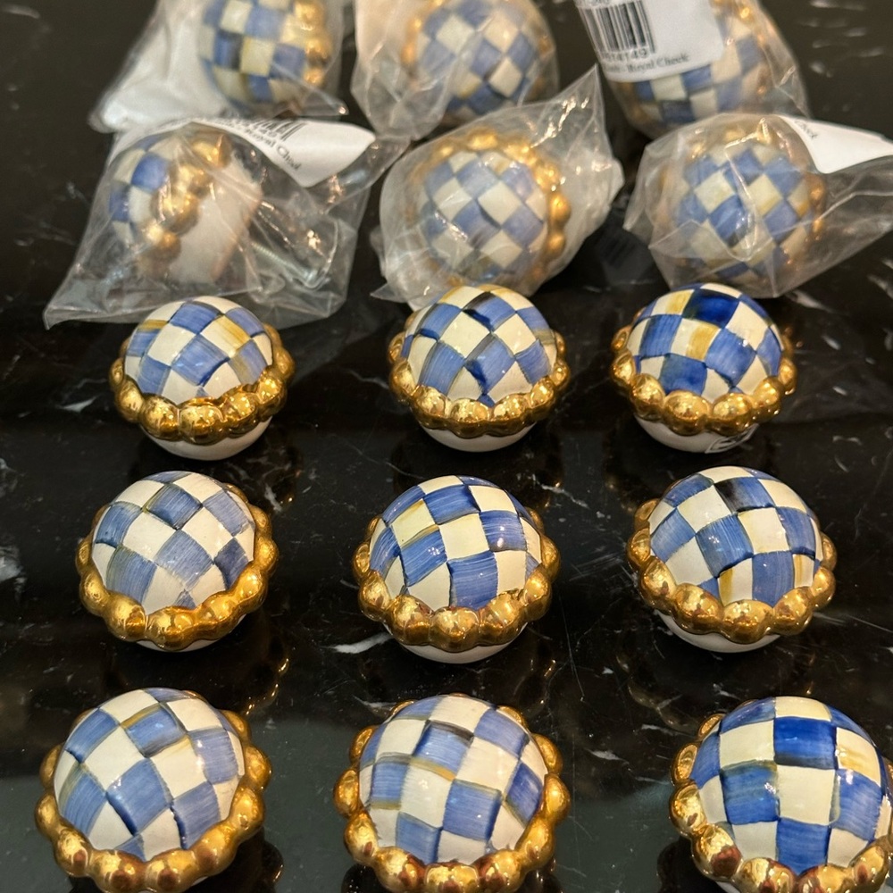 Mackenzie-childs Royal check hand painted ceramic with Gold trim Knobs